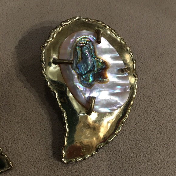 Stunning vintage brass and abalone earrings - Picture 4 of 14